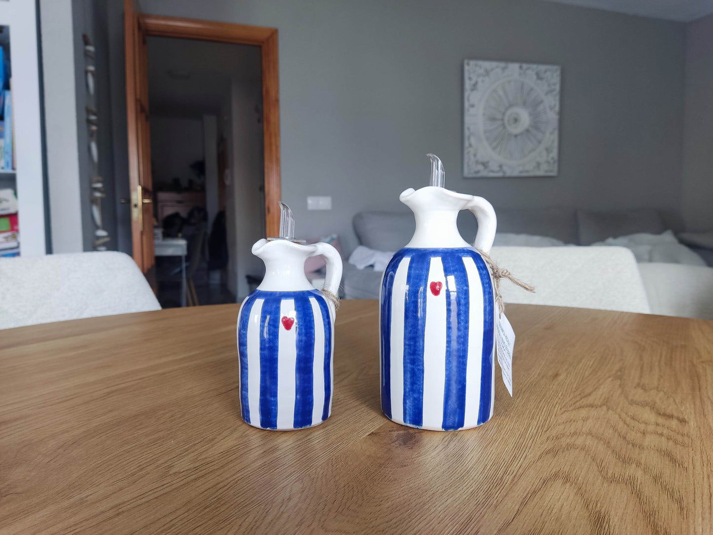 Aceitera de Cerámica Artesanal Pintada a Mano – Hecha en España | Varios Tamaños