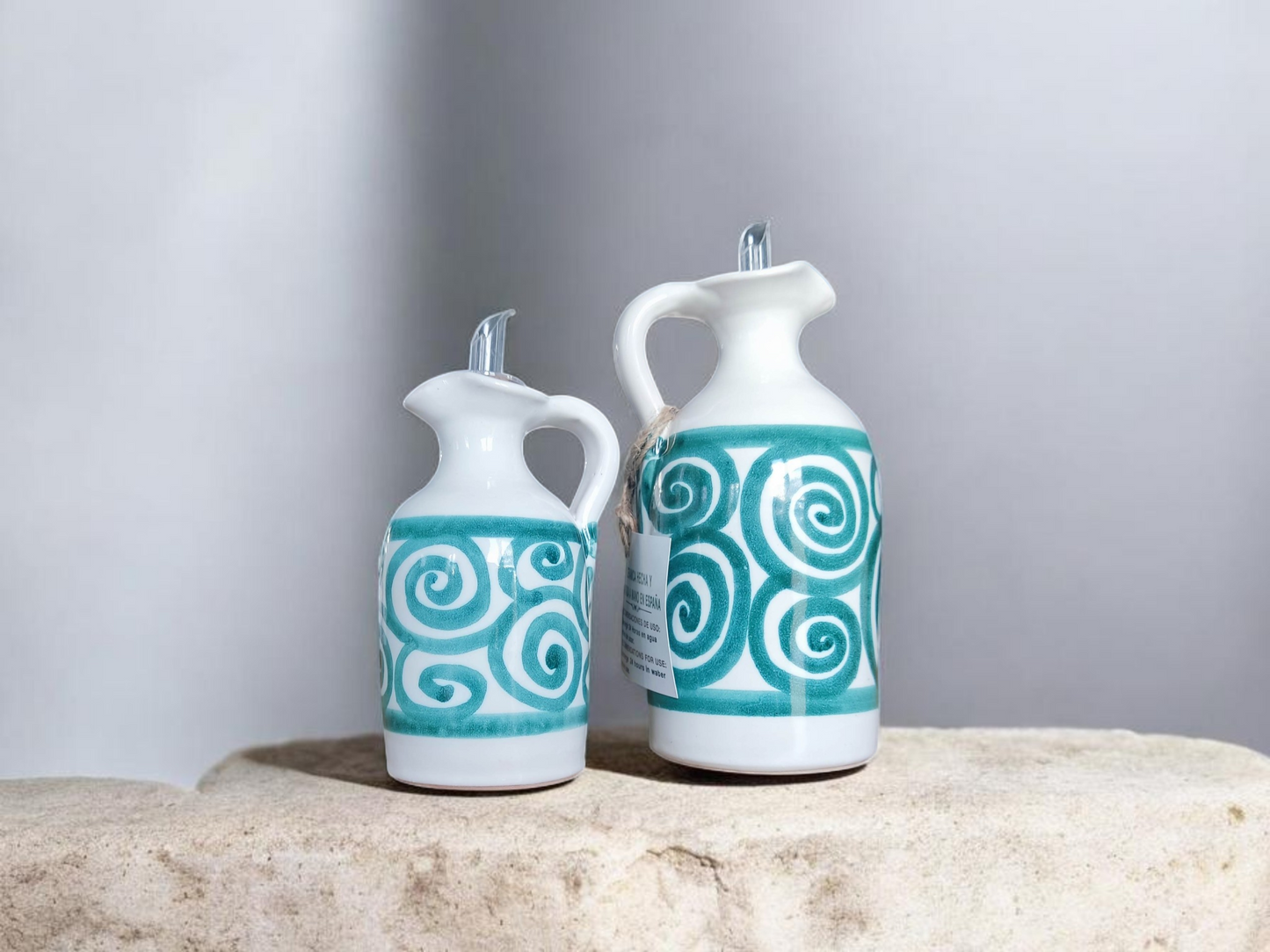 Aceitera de Cerámica Artesanal Pintada a Mano – Hecha en España | Verde